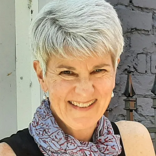 A headshot of Mindbody Consultant Terri Fry